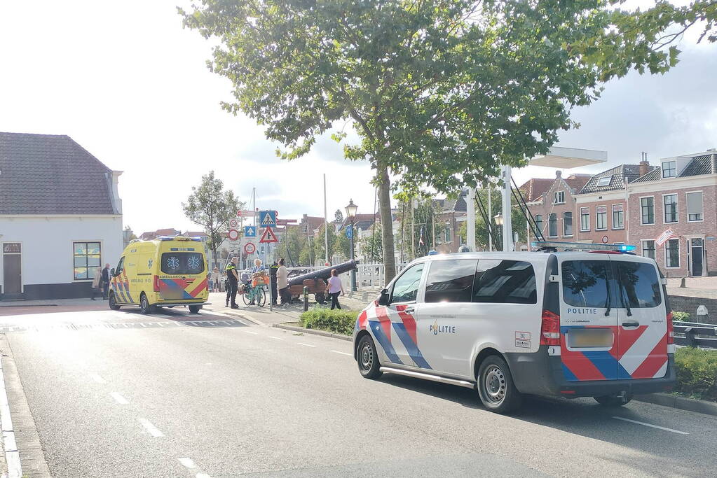 Politie redt te water geraakt persoon