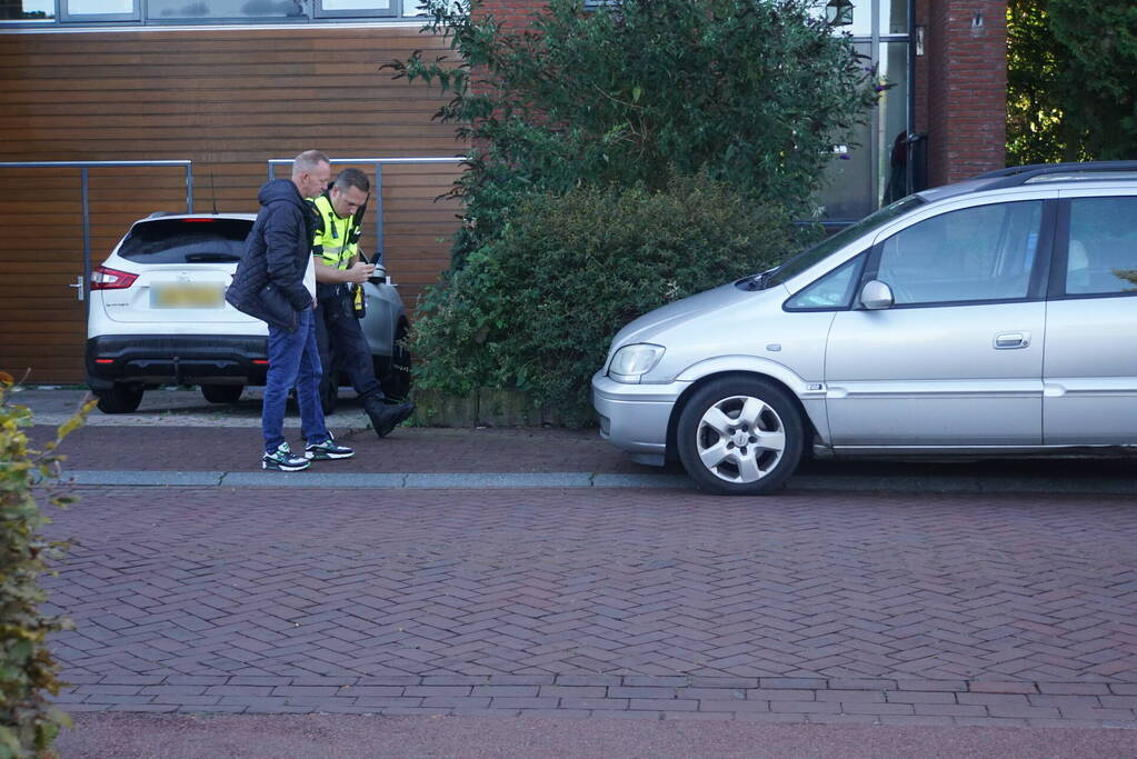Fietser naar ziekenhuis na botsing met auto