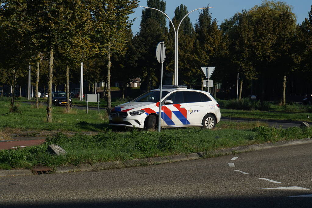 Fietser naar ziekenhuis na botsing met auto
