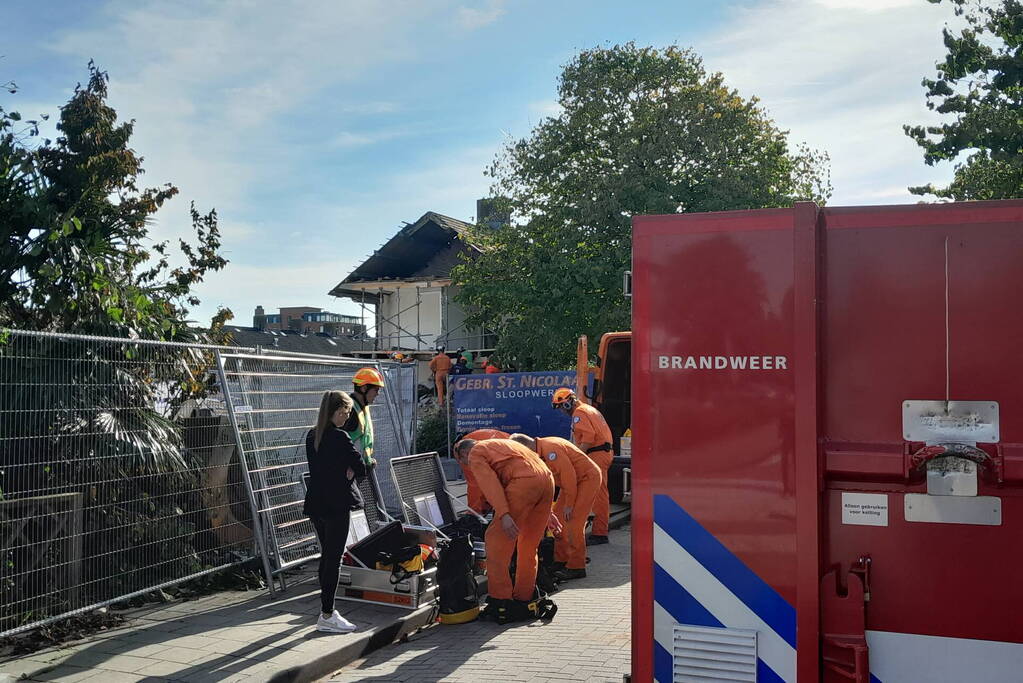 Specialistisch bijstandsteam USAR oefent bij sloopwoningen