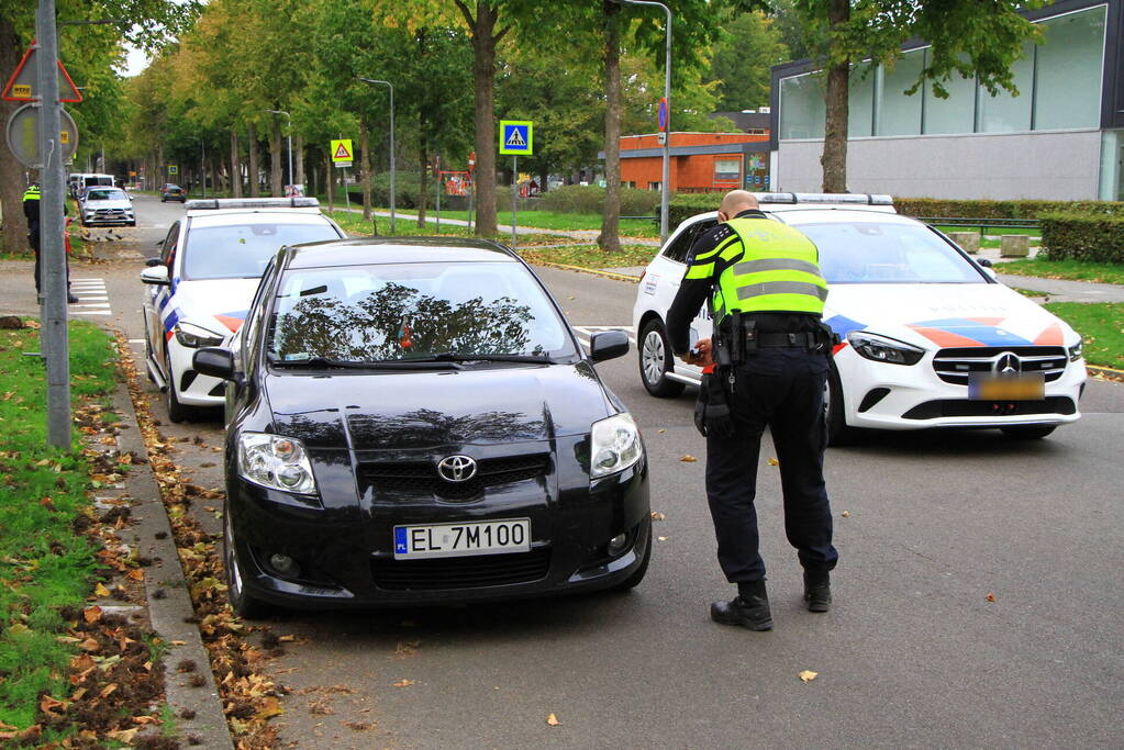 Fietser gewond bij botsing tegen personenwagen