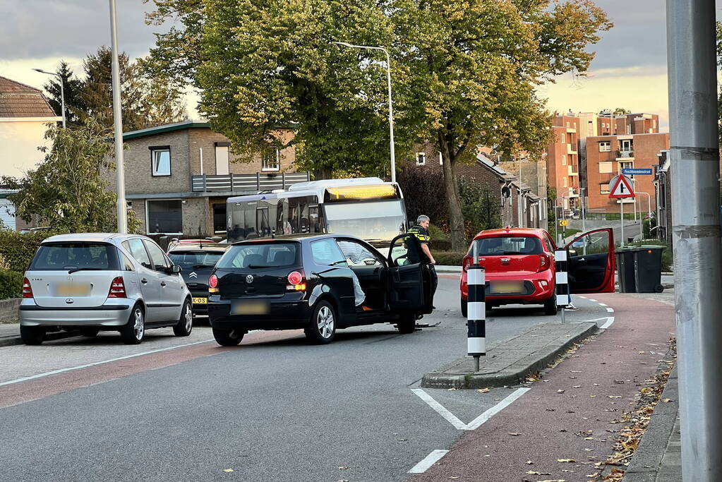 SCHADE BIJ AANRIJDING bij inrit