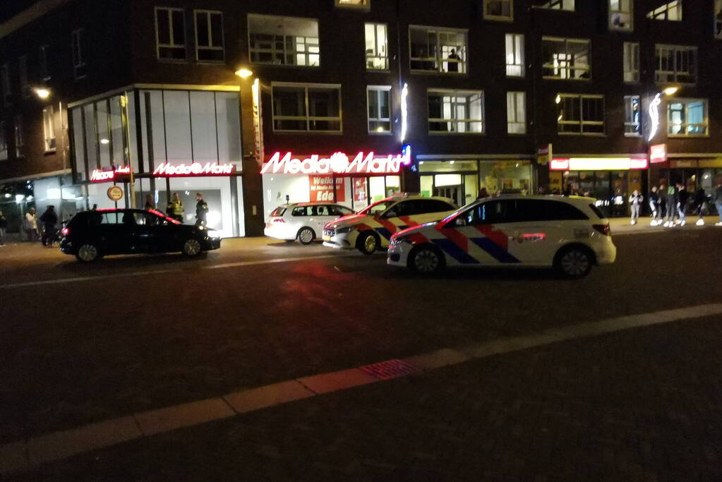 Treinverkeer kort stilgezet vanwege politieactie
