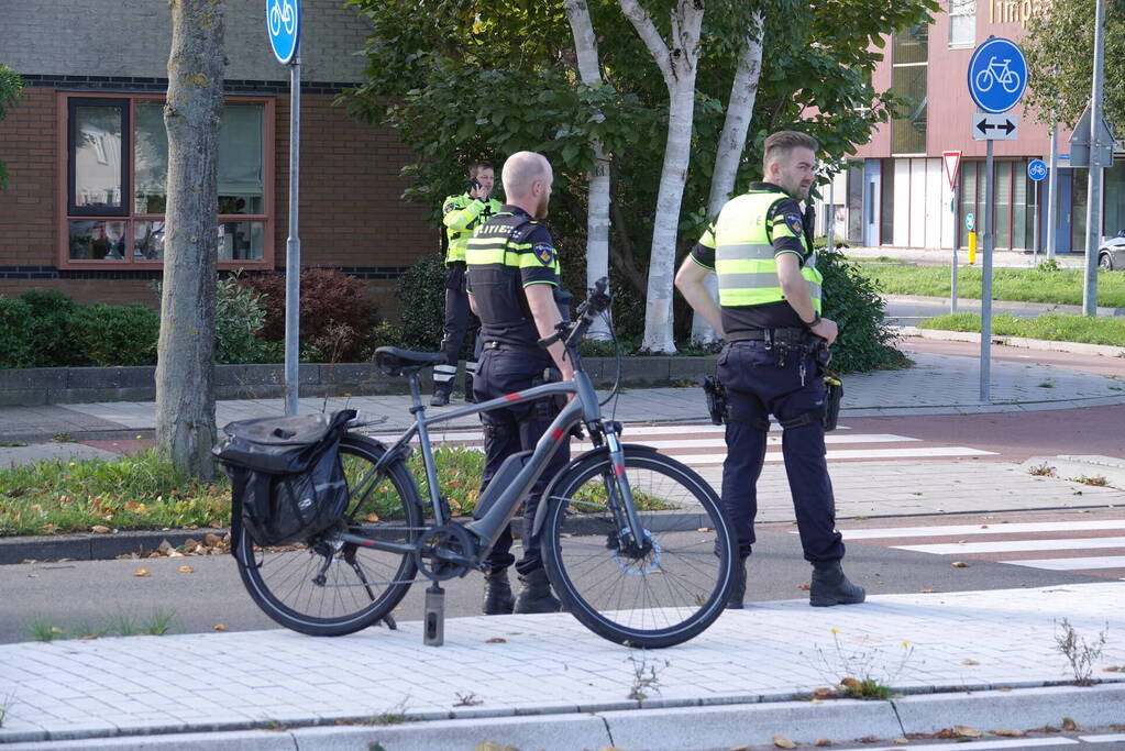 Fietser gewond, automobilist rijdt door na aanrijding