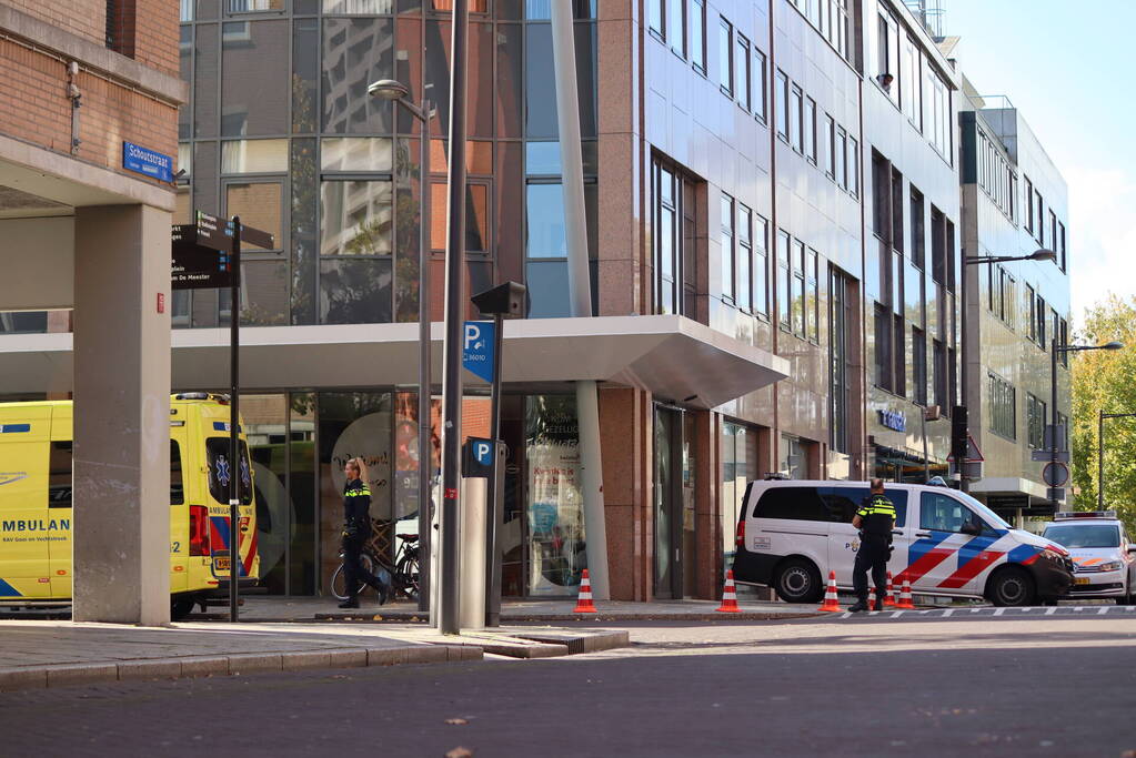 Persoon gewond bij steekpartij