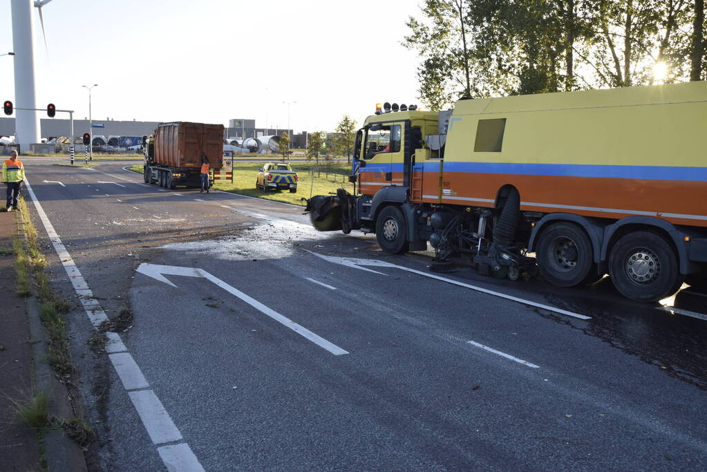 Camper belandt op zijkant