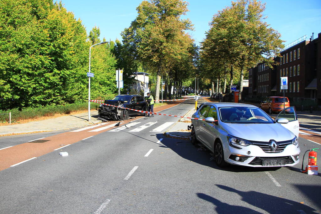 Bestuurder slaat op de vlucht na ongeval