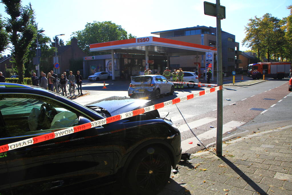 Bestuurder slaat op de vlucht na ongeval