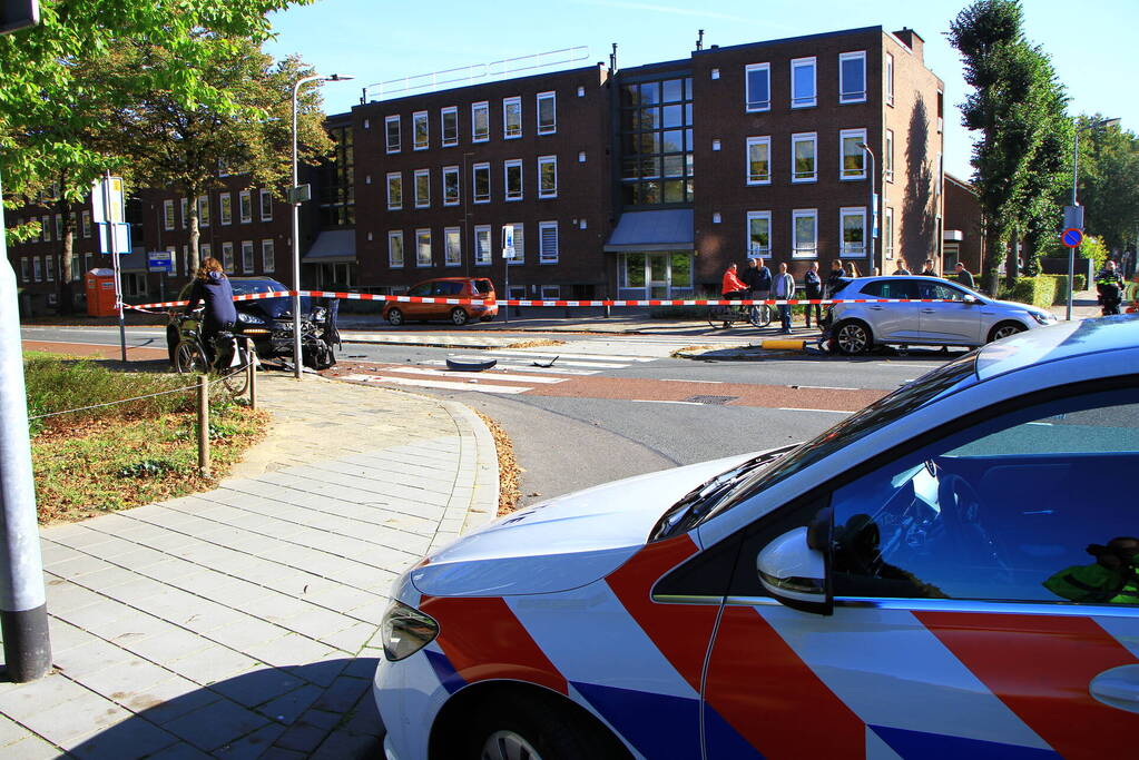 Bestuurder slaat op de vlucht na ongeval