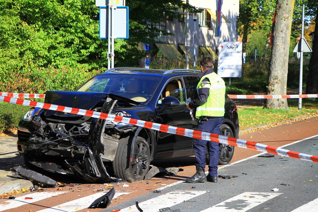 Bestuurder slaat op de vlucht na ongeval