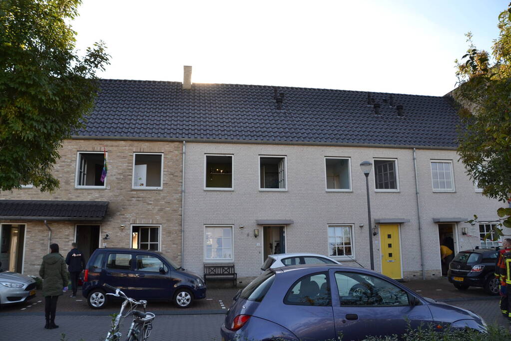 Persoon gewond bij woningbrand