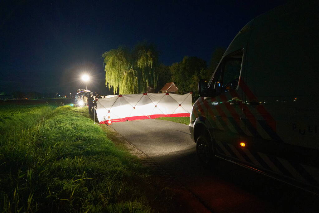 Dode na eenzijdige aanrijding met boom