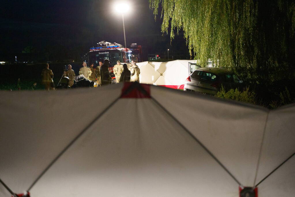 Dode na eenzijdige aanrijding met boom