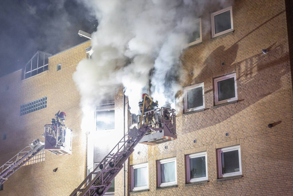 Dode bij uitslaande brand in flatwoning