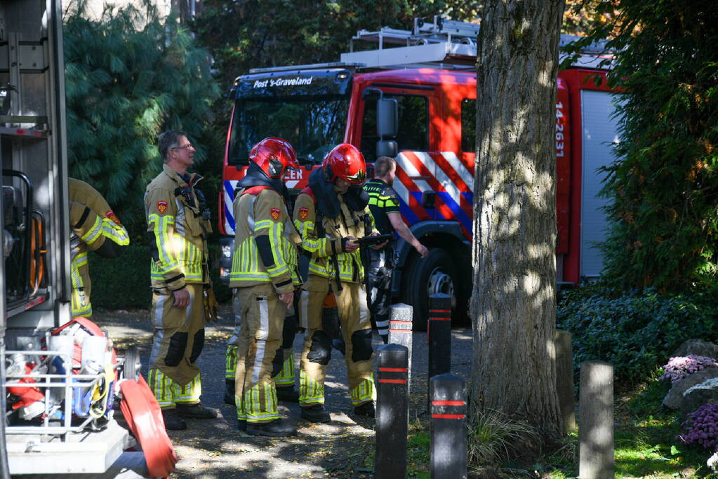 Brand in keuken zorgt voor enorme rookontwikkeling