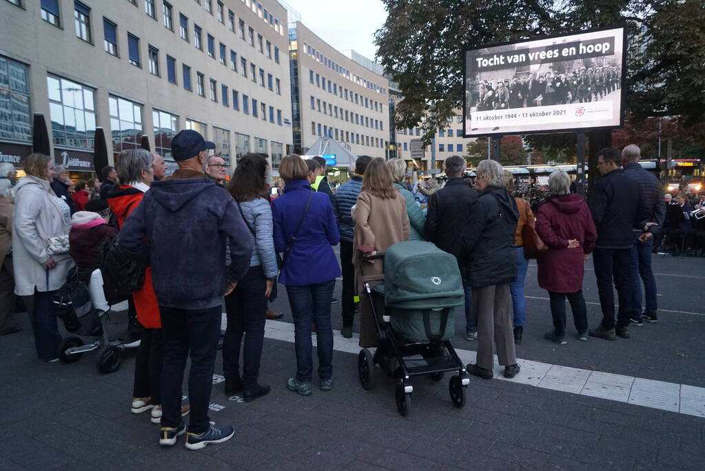 Indrukwekkende herdenkingstocht tijdens Tocht van Vrees en Hoop