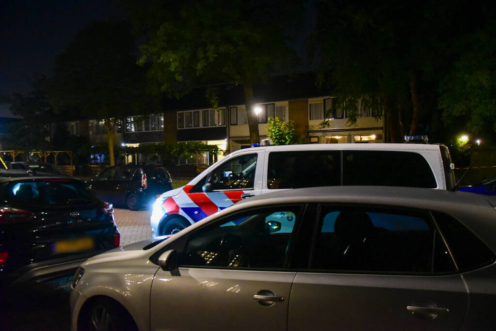 Meerdere woningen ontruimd na aantreffen explosief