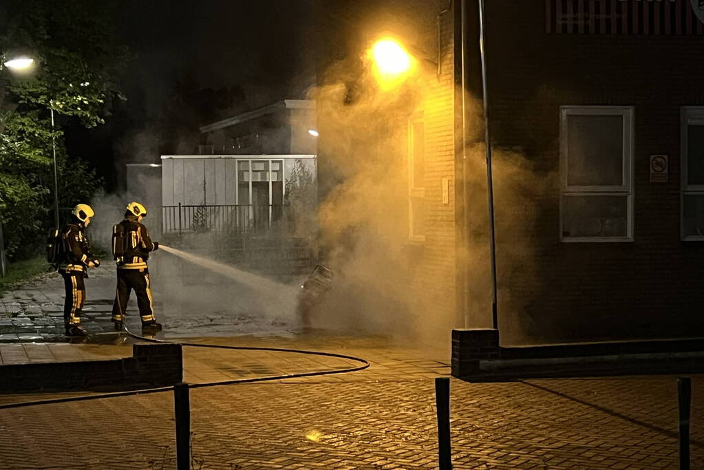 Scooter gaat in vlammen op