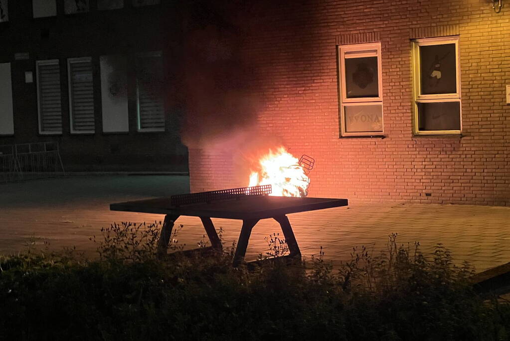 Scooter gaat in vlammen op