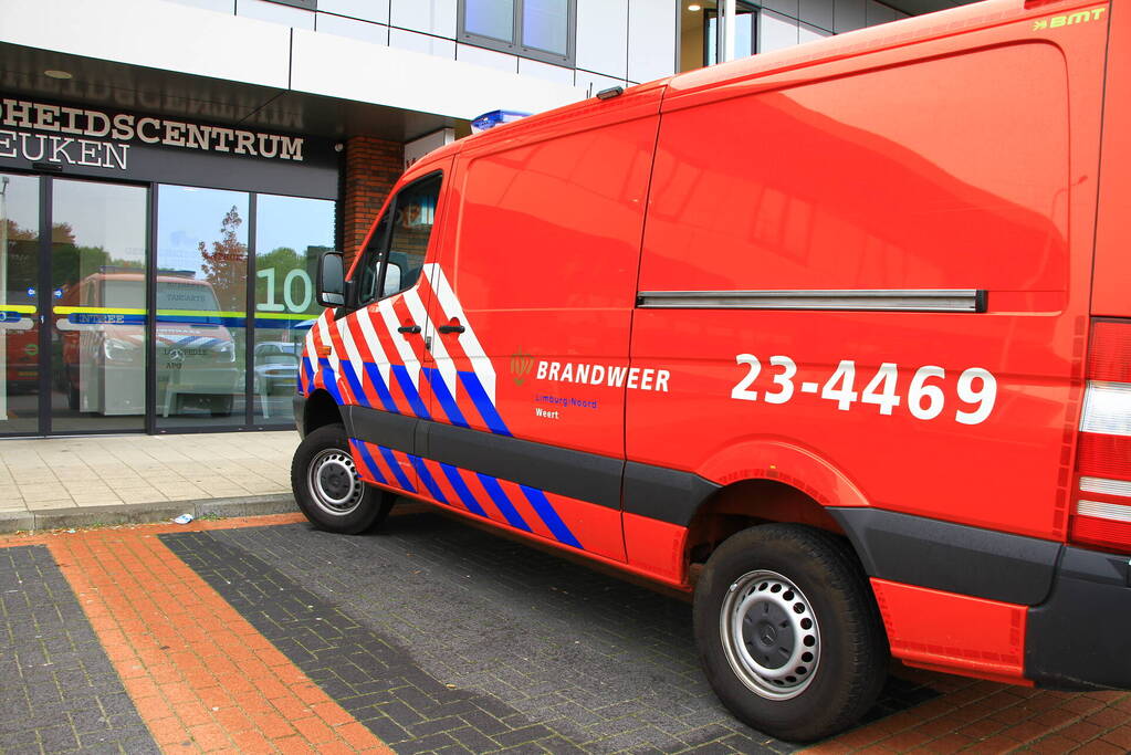 Onderzoek naar stank in gezondheidscentrum Leuken