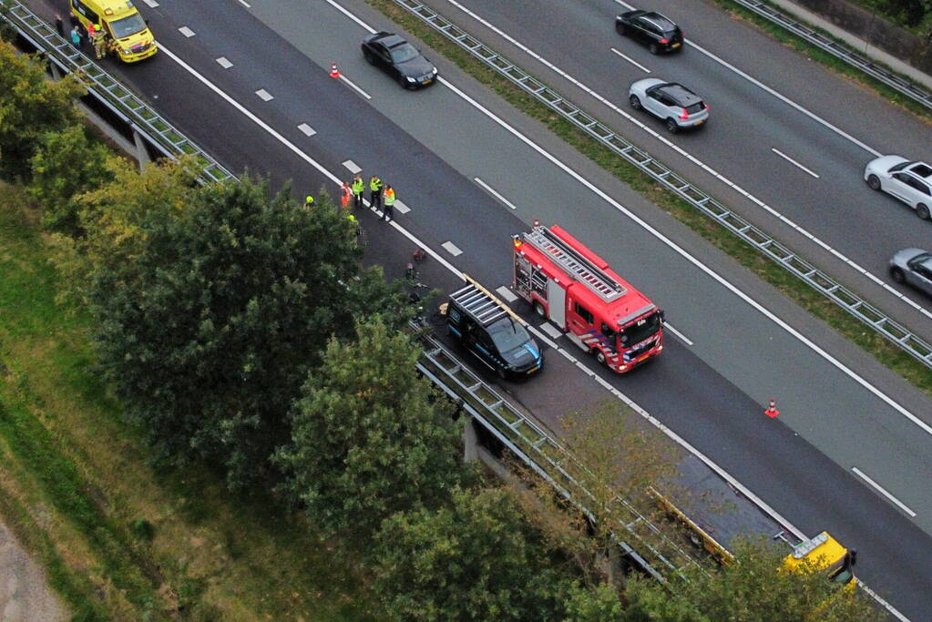 Flinke file vanwege brand in bestelbus