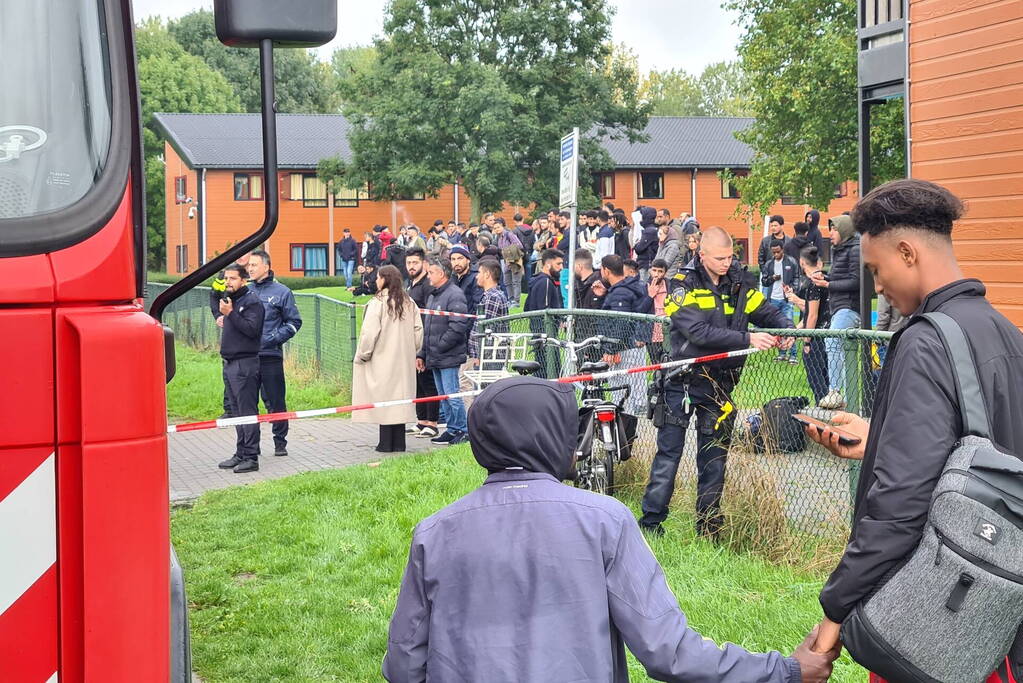 Dak van asielzoekerscentrum stort in