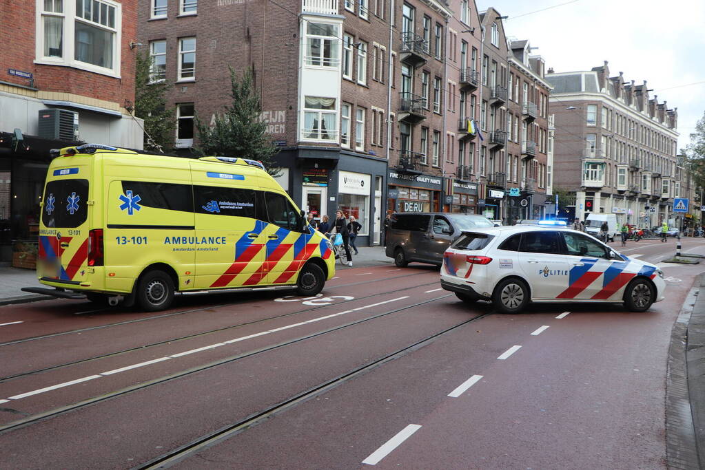 Motorrijder rijdt door na ongeval met scooter