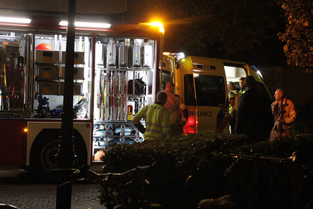 Verwarde aangehouden bij flatgebouw
