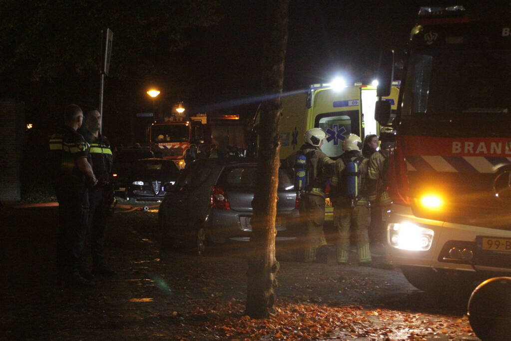 Verwarde aangehouden bij flatgebouw