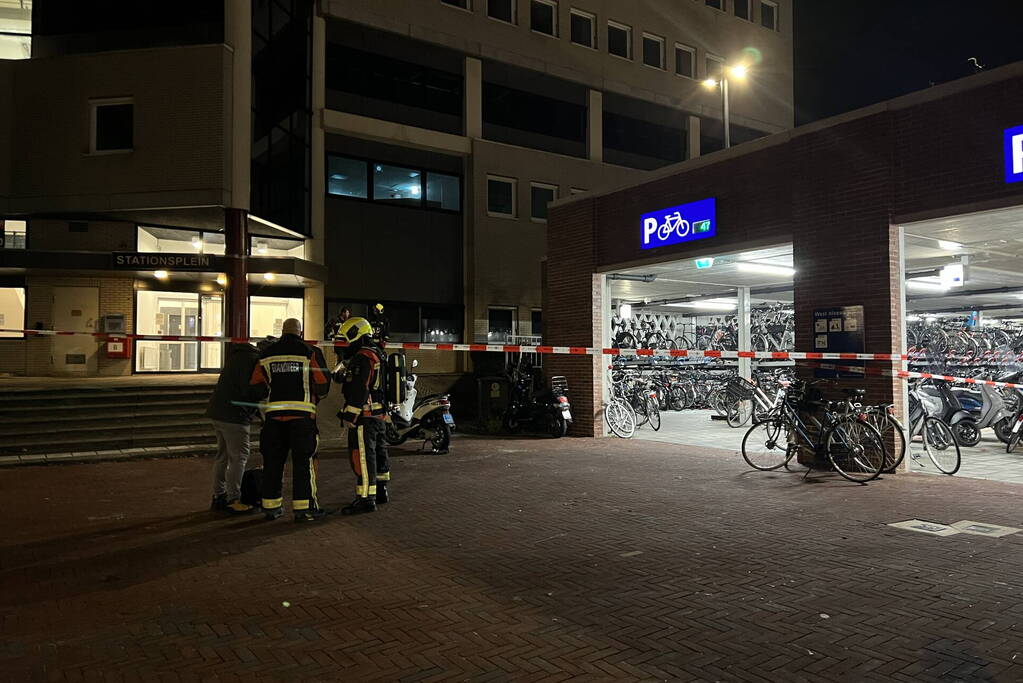 Brandweer verricht onderzoek wegens gaslucht