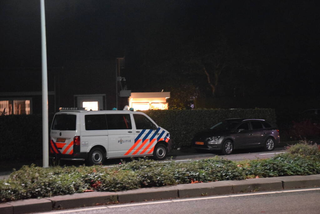 Personen gewond bij aanrijding op strand, bestuurder rijdt door