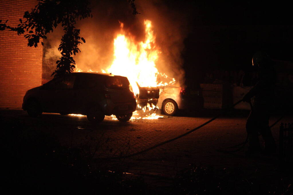 Flinke schade wegens overslaande brand