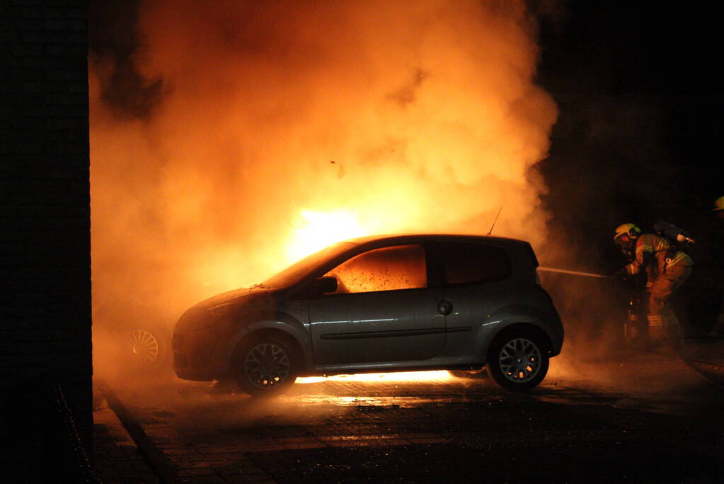 Flinke schade wegens overslaande brand