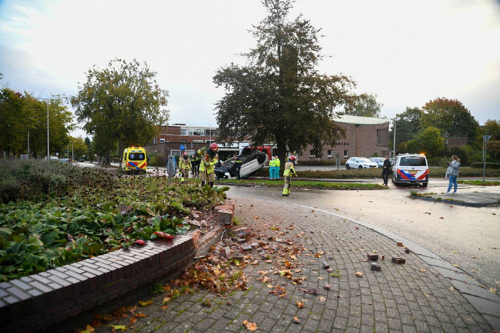 Mercedes-AMG belandt op de kop op fietspad