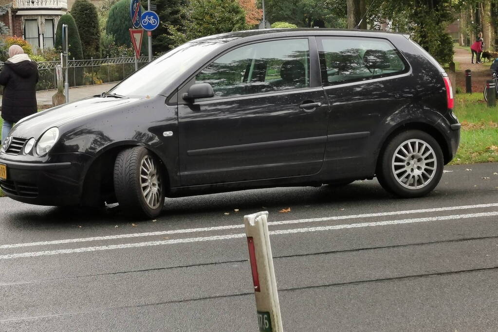Verkeershinder door afgebroken voorwiel