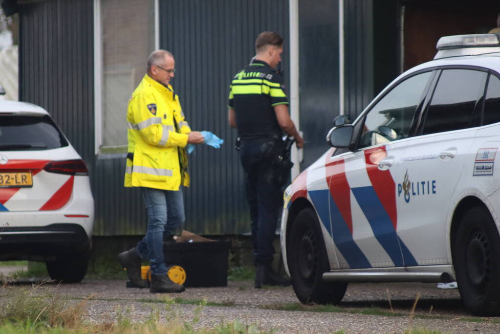 Chemicaliën voor drugs aangetroffen in garagebox