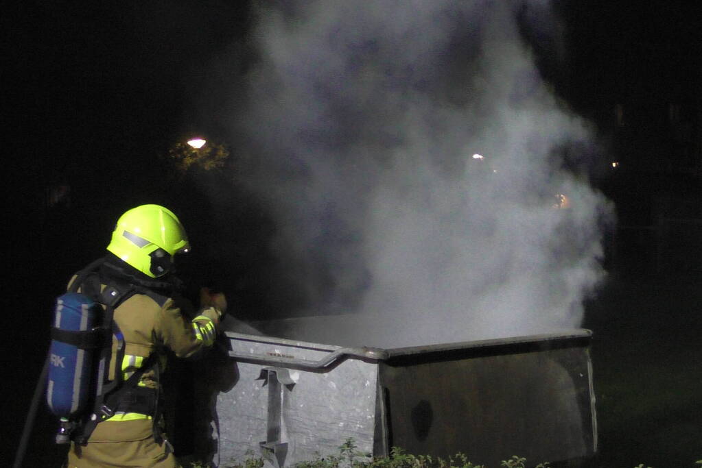 Brand in container snel geblust