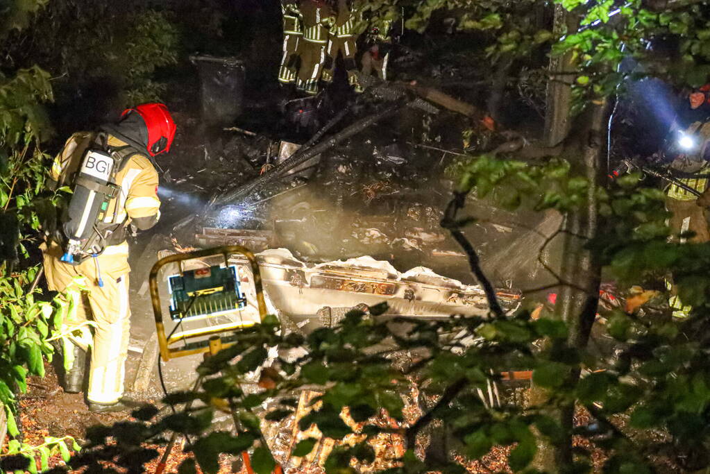 Caravan in achtertuin verwoest vanwege brand
