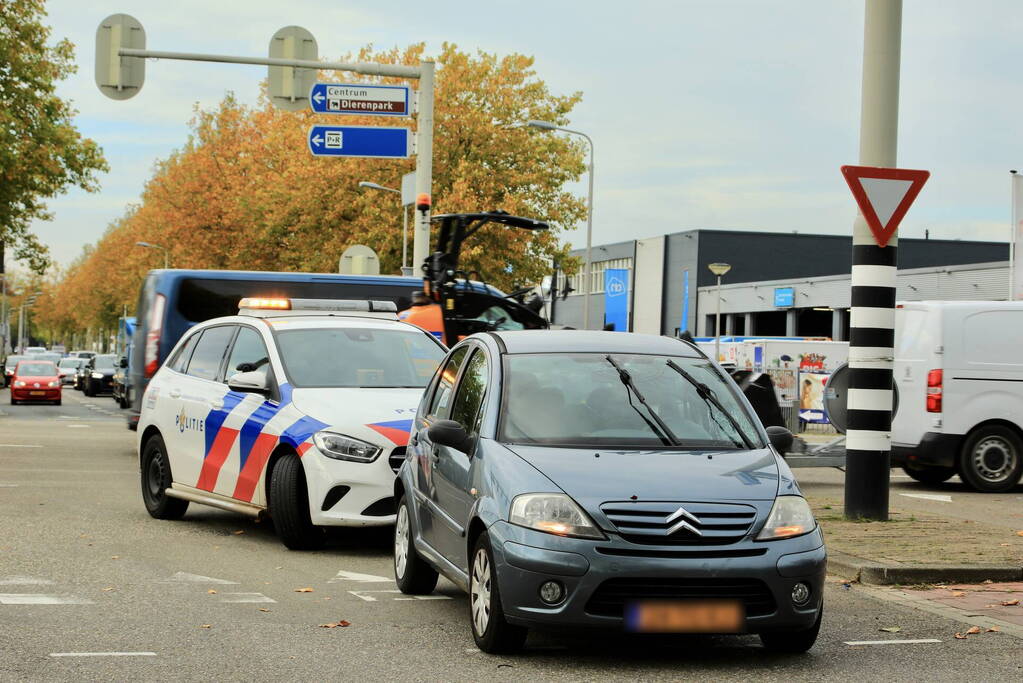 Fietser en automobilist betrokken bij botsing