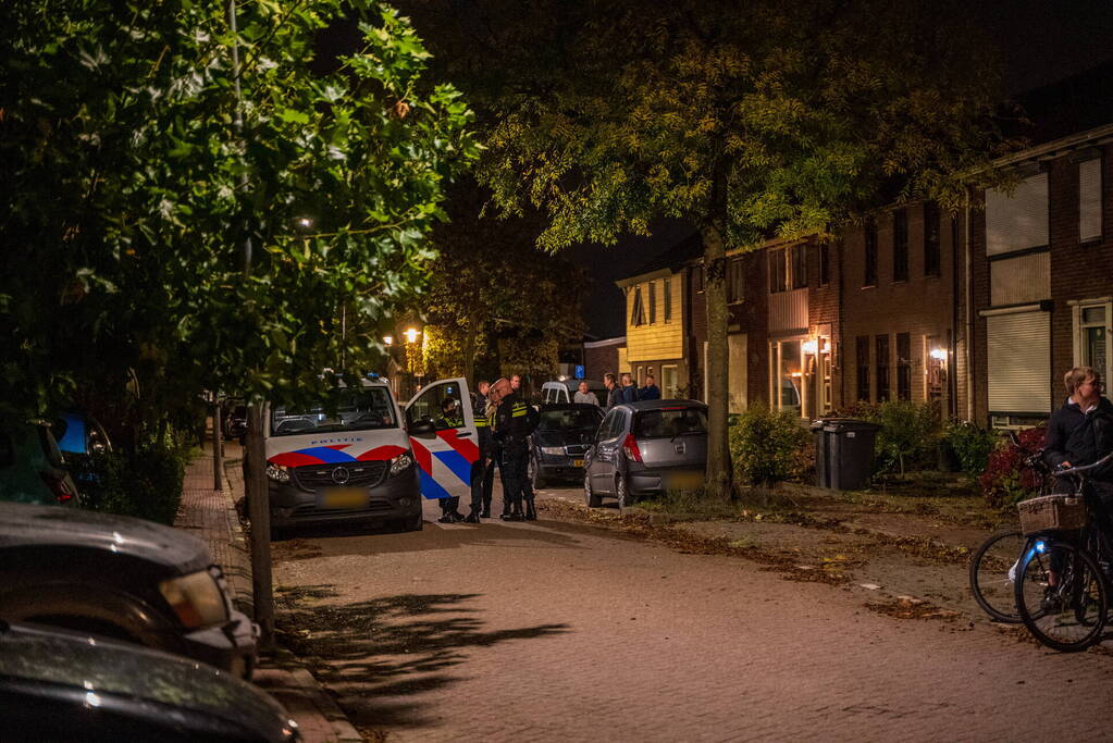 Arrestatie na flinke politie-inzet bij woning