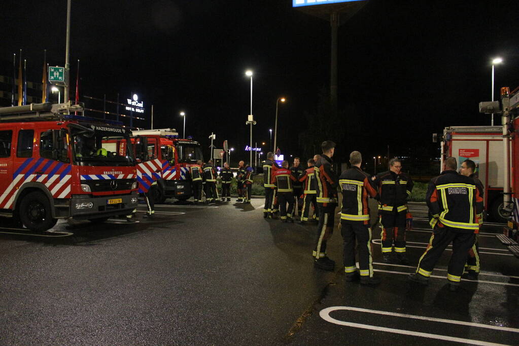 Zeer grote brand in bedrijfspanden