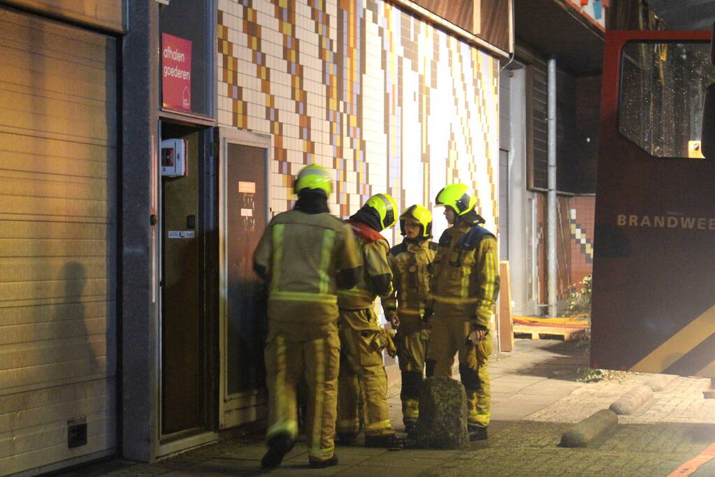 Zeer grote brand in bedrijfspanden