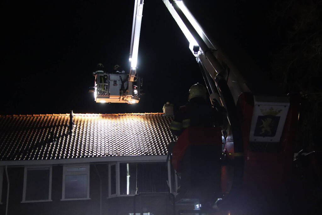 Dak beschadigd na blikseminslag