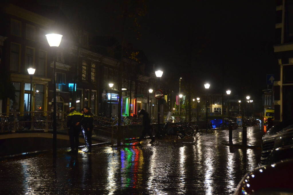 Fietser gewond na val in gracht
