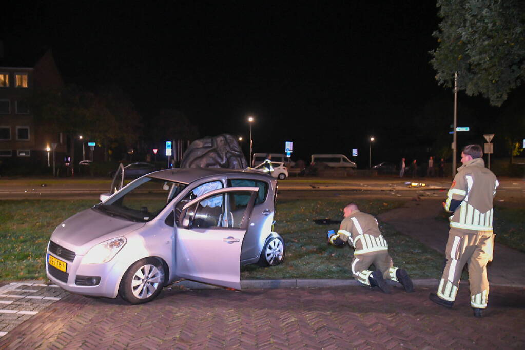 Politiewagen betrokken bij botsing