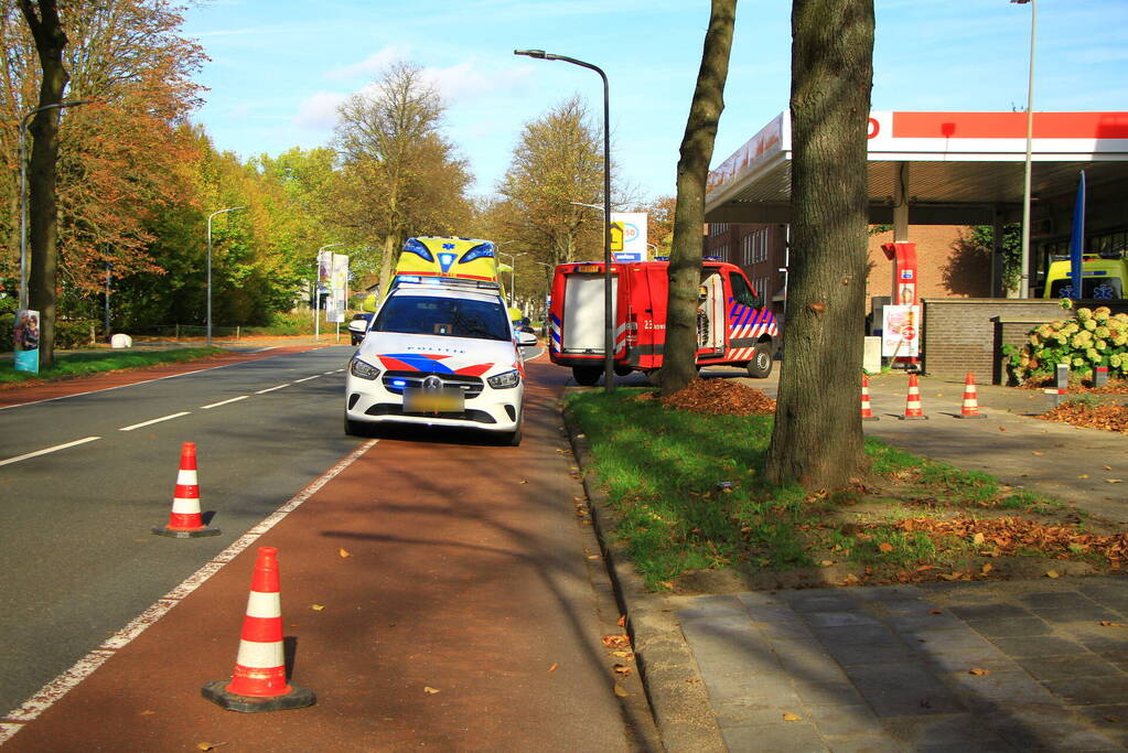 Man zwaargewond na val van fiets