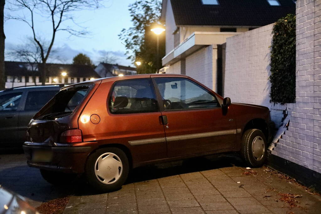 Dubbele botsing door oudere bestuurder