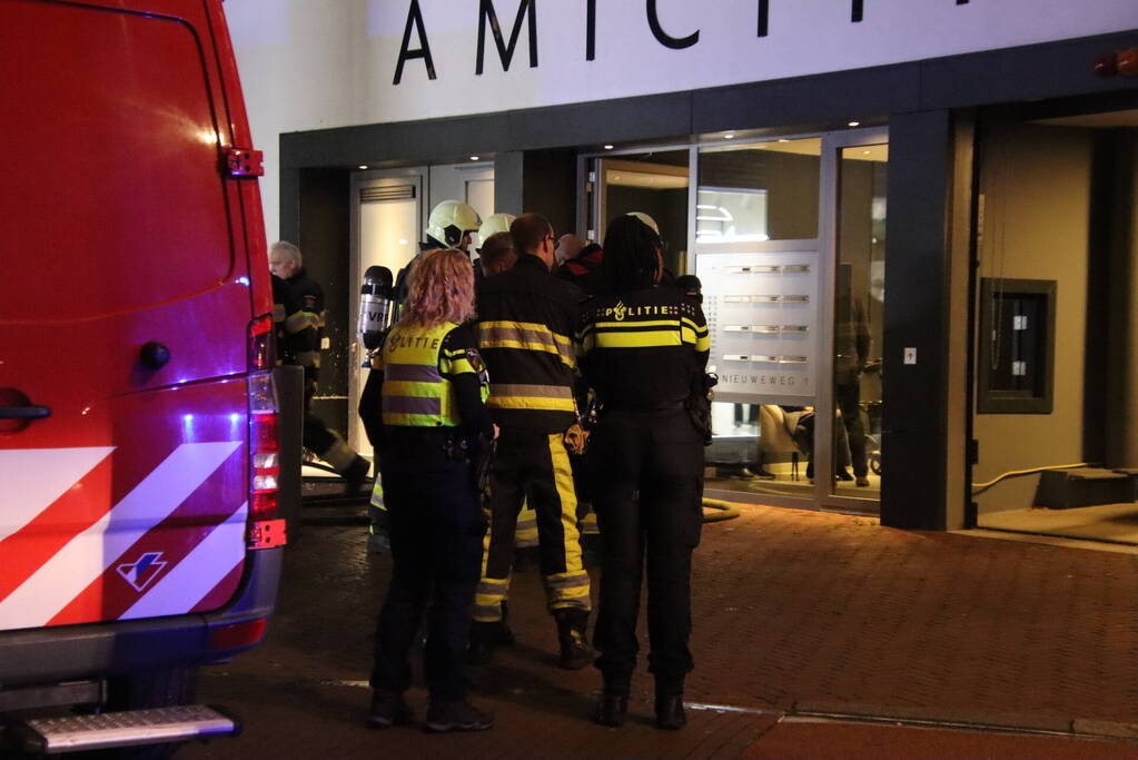 Brandweer ingezet bij rookontwikkeling in gebouw