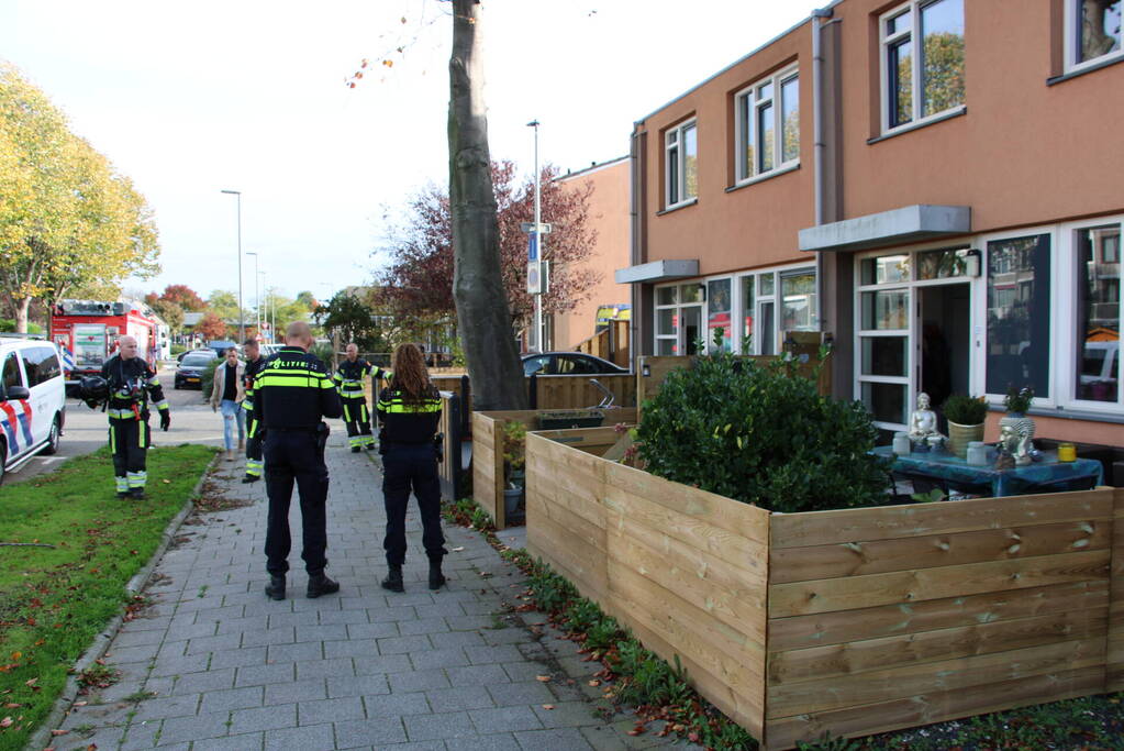 Blussen met water heeft brand in pan met olie verergerd