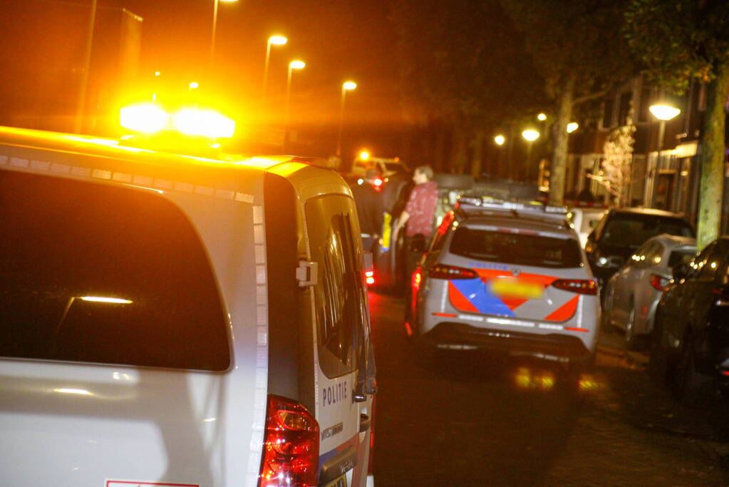 Personenauto op de kant na ongeval